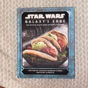 NEW Star Wars Galaxy’s Edge Official Cookbook